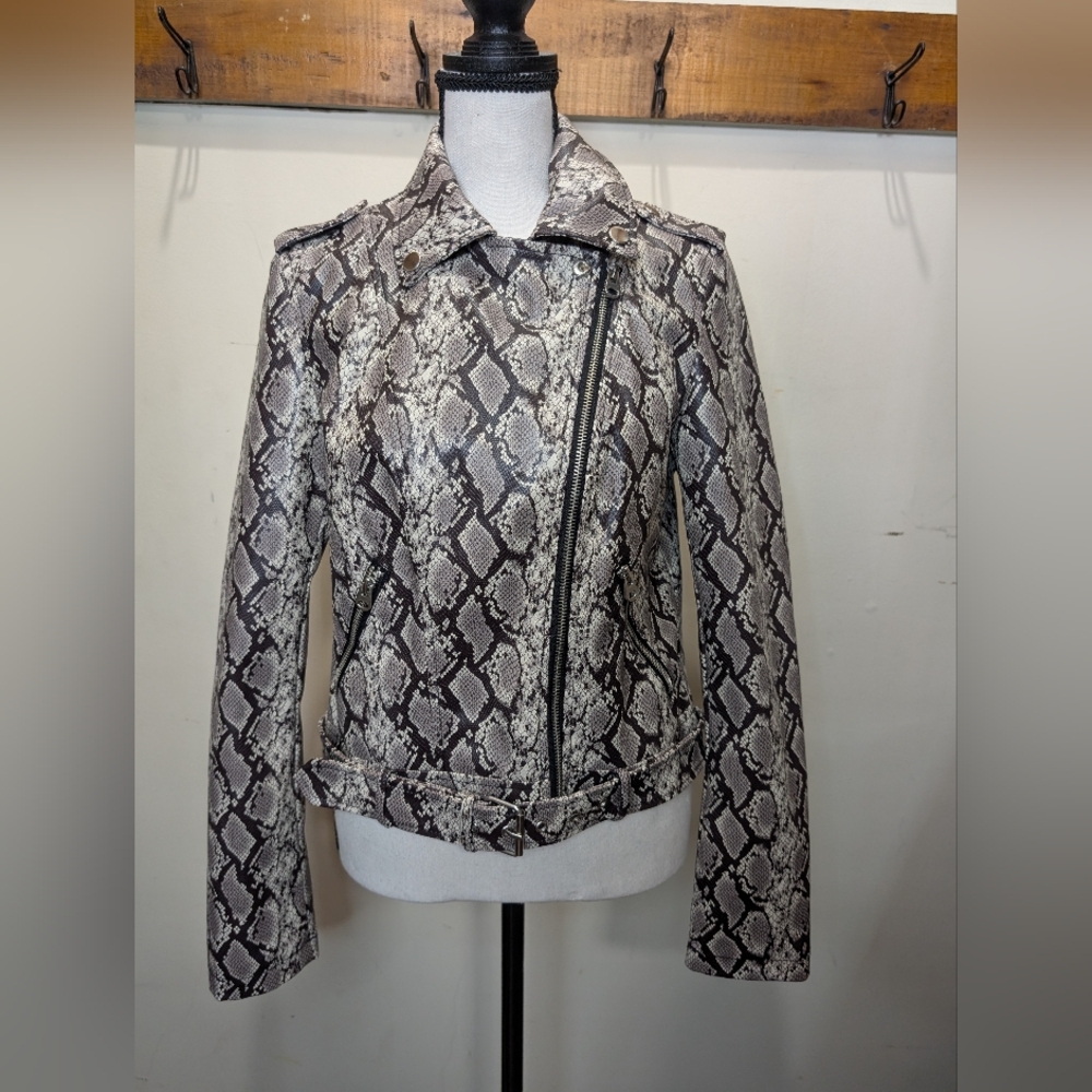 Coffee Shop Faux Leather Zippered Moto Jacket Python - Picture 7 of 16